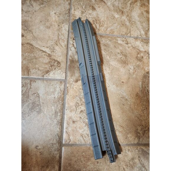 Fisher-Price Geo Trax Column Risers – Gray Track Pieces Assortment - Picture 6 of 7